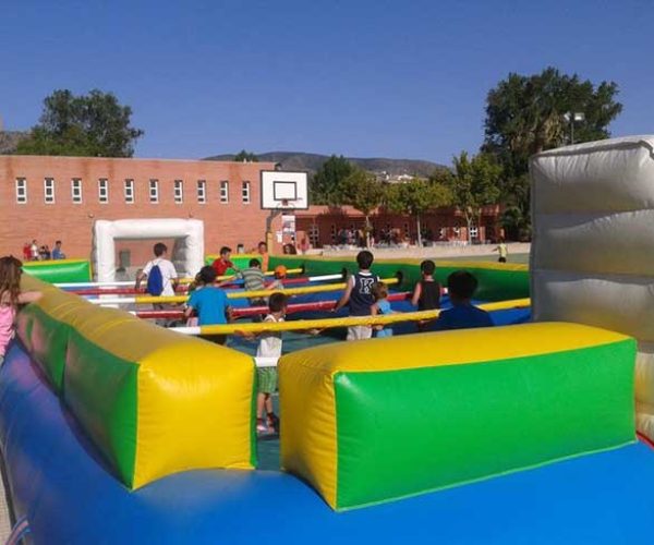 hinchable futbolín humano Hinchables deportivo futbolin humano Alicante y Murcia